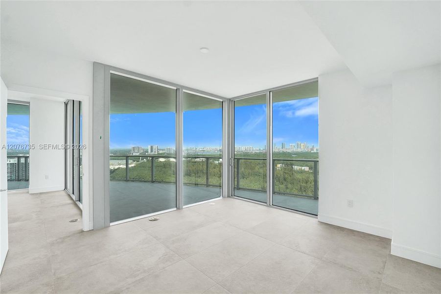 Spacious, unfurnished interior of a new home in , North Miami (Image 77).