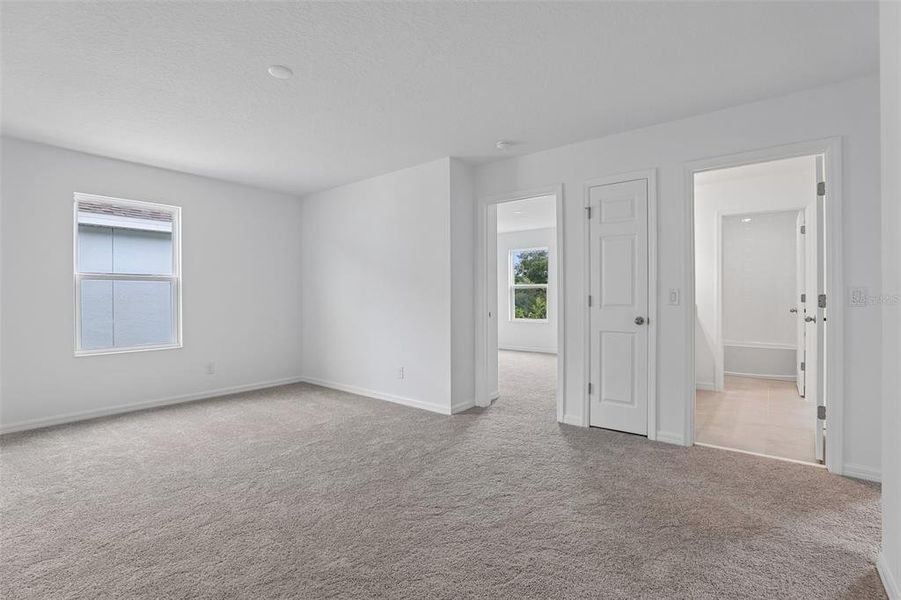 Spacious, unfurnished interior of a new home in Preservation Pointe, Davenport (Image 13).