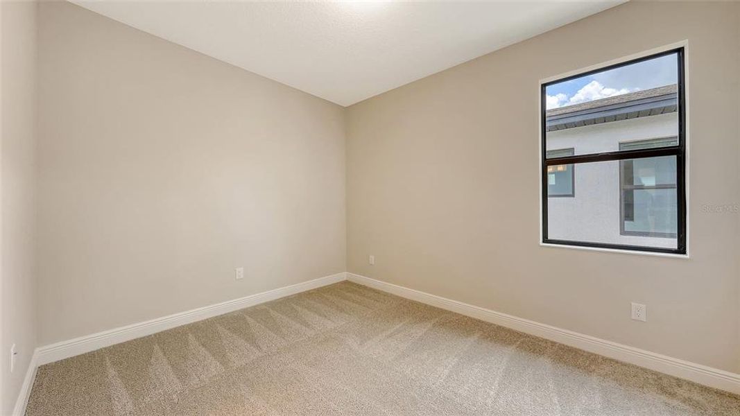 Spacious, unfurnished interior of a new home in Woodland Preserve, Parrish (Image 29).