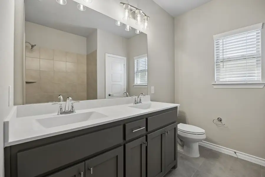 Furnished interior view inside a new home in Mayfield Farms, Arlington (Image 14).