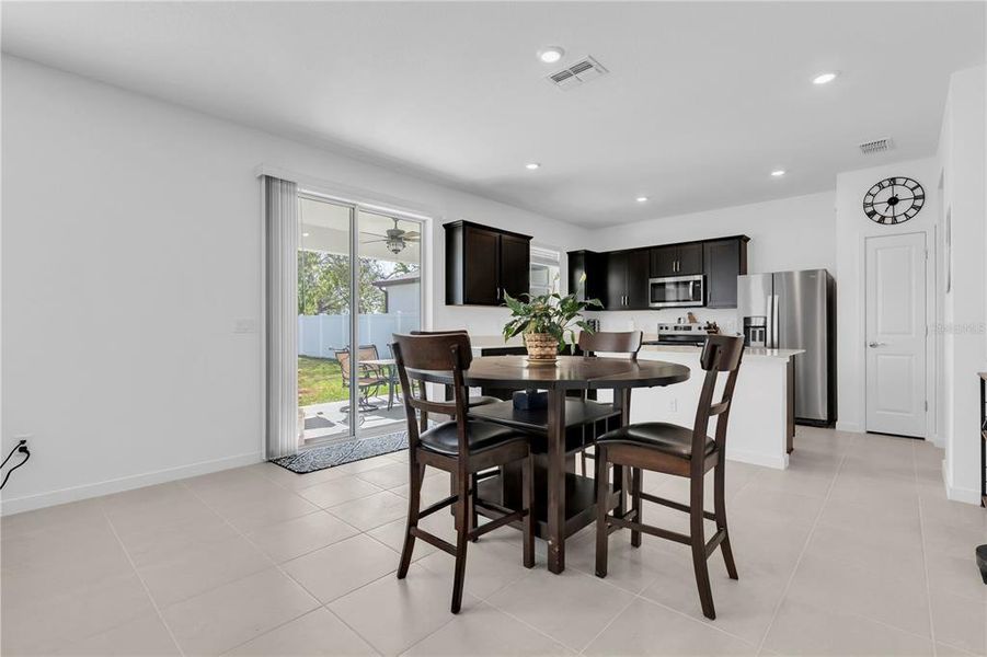 Furnished interior view inside a new home in Valleybrook, Spring Hill (Image 8).