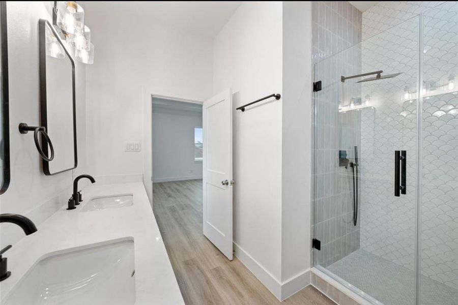 Furnished interior view inside a new home in , Galveston (Image 8).