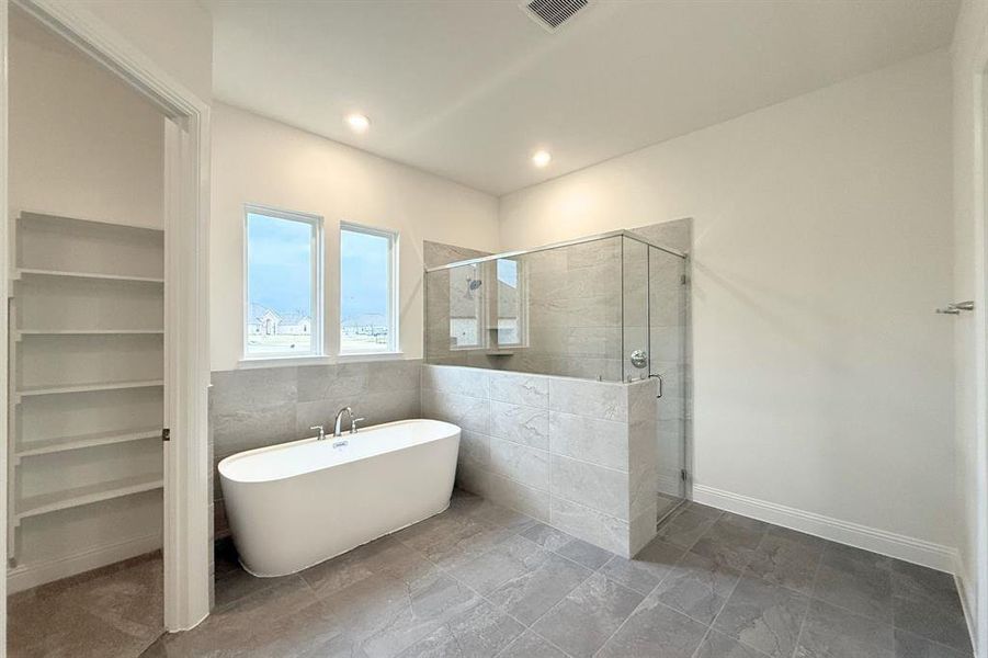 Furnished interior view inside a new home in Ridge Park Estates, Royse City (Image 6).