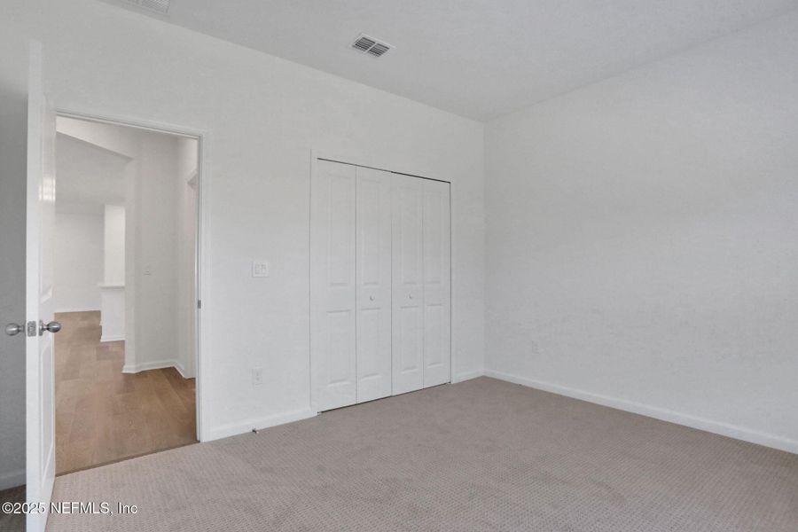 Spacious, unfurnished interior of a new home in , Green Cove Springs (Image 31).