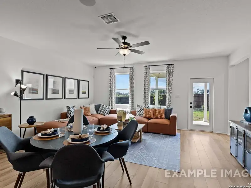 Furnished interior view inside a new home in Hannah Heights, Seguin (Image 11).