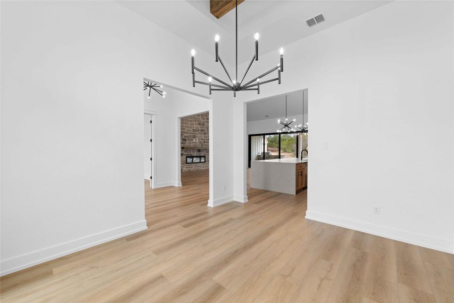 Spacious, unfurnished interior of a new home in Daniels Mountain, Georgetown (Image 24).