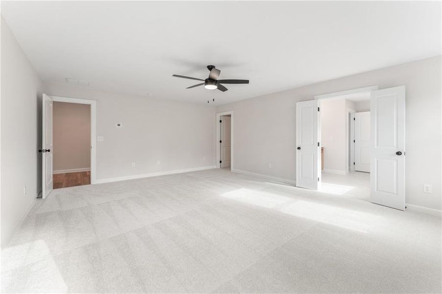 Spacious, unfurnished interior of a new home in , Marietta (Image 24).
