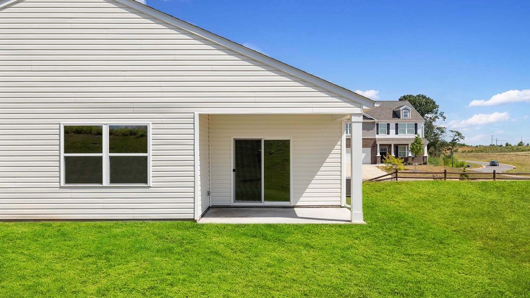 Exterior details and patio area of a home in Sage Grove, Lyman (Image 4).