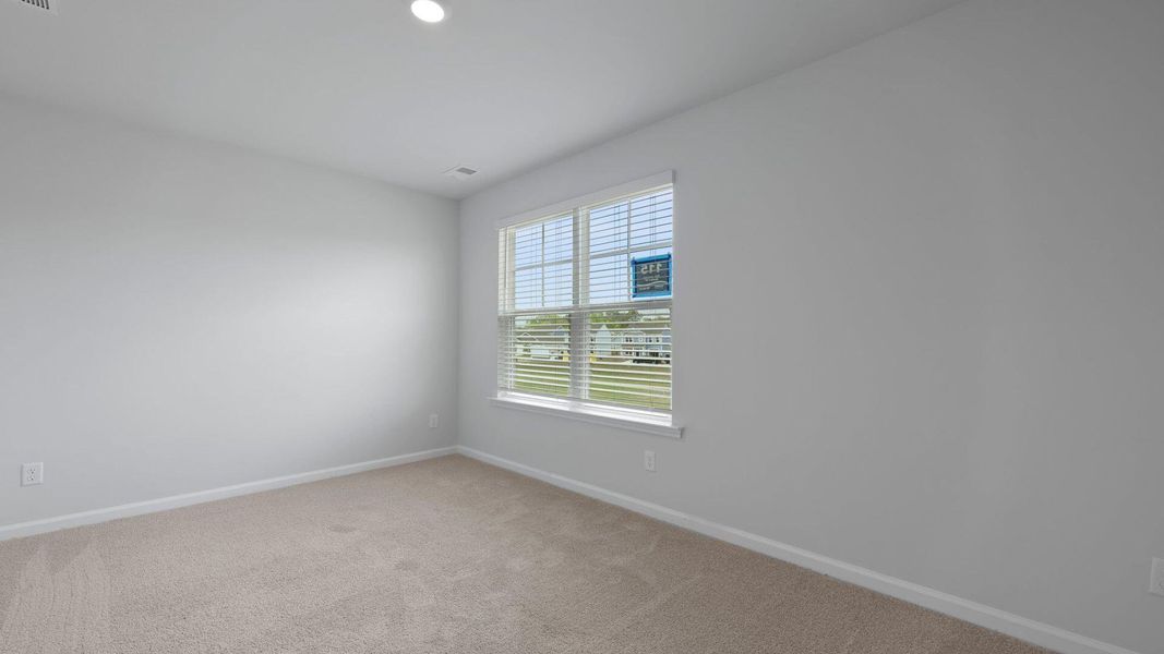 Spacious, unfurnished interior of a new home in Center Pointe, Santee (Image 16).