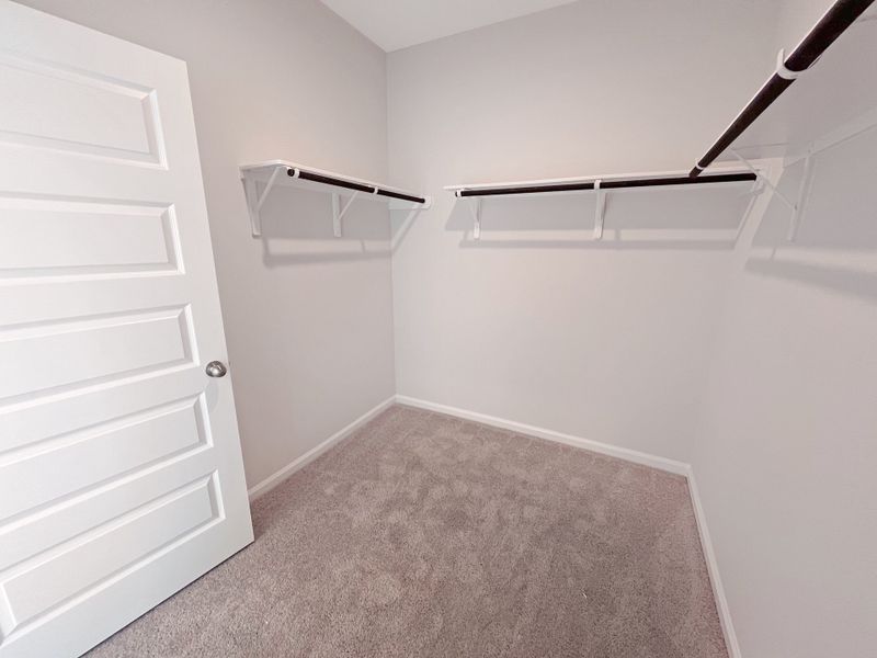 Representative unfurnished interior of a home built from the The Georgetown II by Smith Douglas Homes in Oak Hills Montgomery North, Montgomery (Image 20).