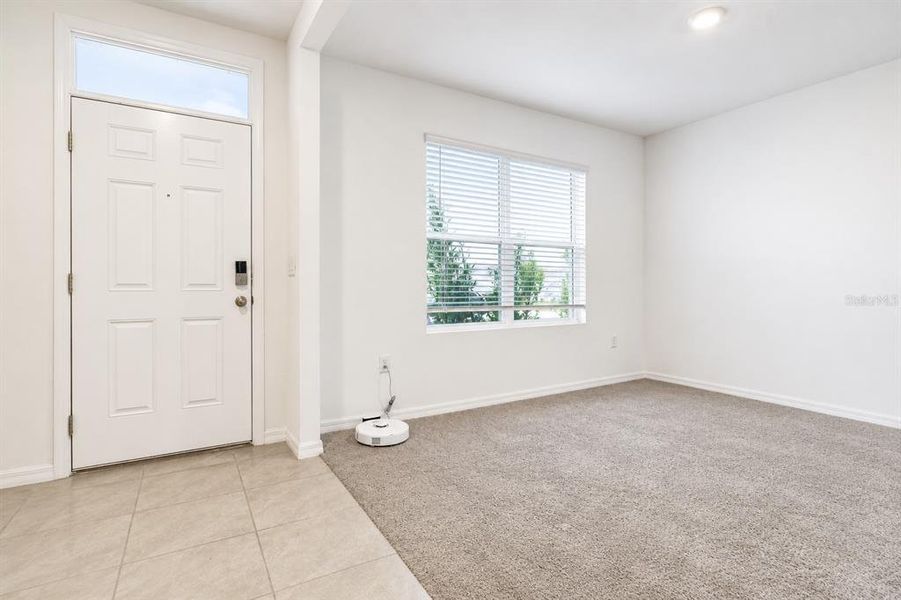 Spacious, unfurnished interior of a new home in Deerbrook, Land O' Lakes (Image 19).