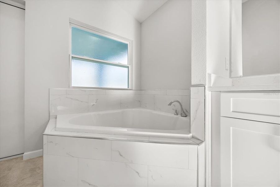 Furnished interior view inside a new home in , Deland (Image 7).