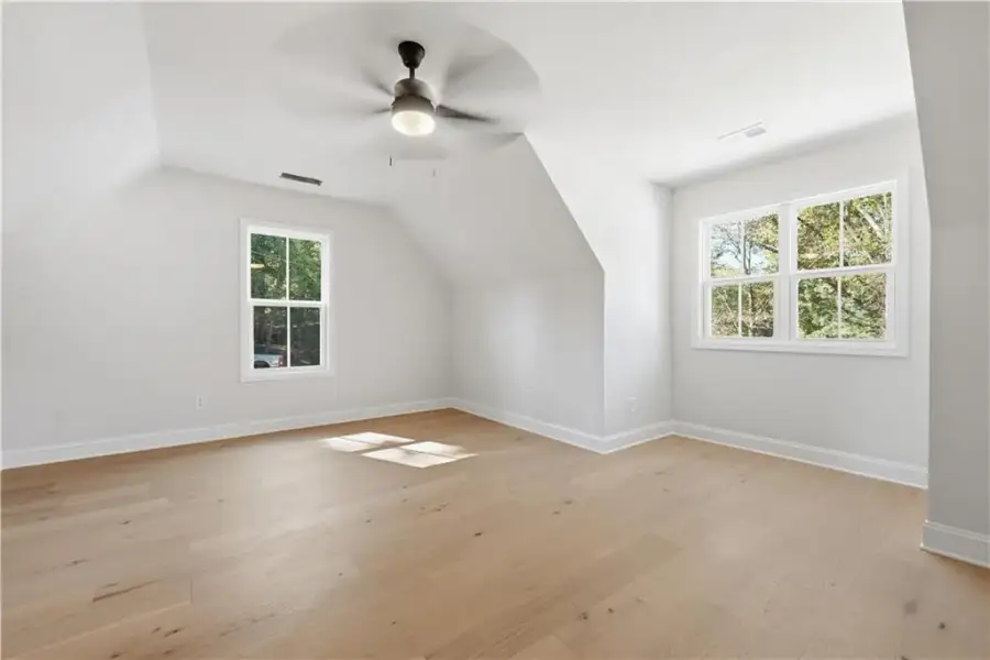Spacious, unfurnished interior of a new home in , Gainesville (Image 24). Spacious, unfurnished interior of a new home in , Gainesville (Image 24).