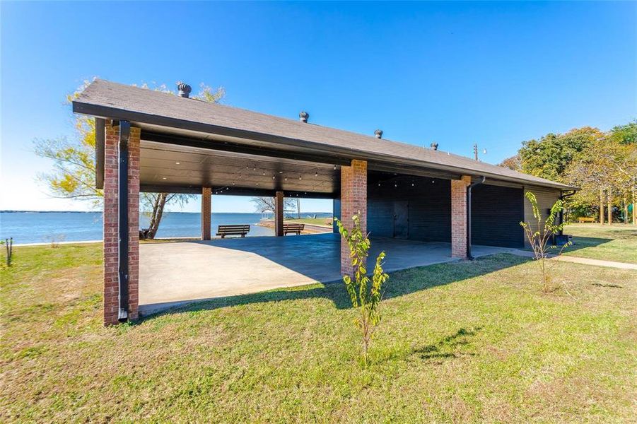 Community amenities in , Gun Barrel City (Image 29).