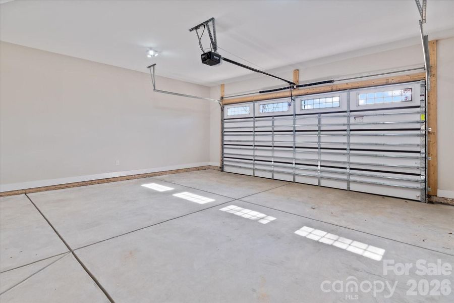 2-Car Oversized Garage 2-Car Oversized Garage