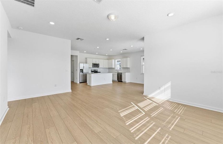 Spacious, unfurnished interior of a new home in Spencer Glen, Riverview (Image 14). Spacious, unfurnished interior of a new home in Spencer Glen, Riverview (Image 14).