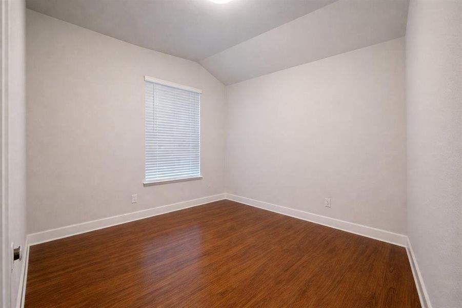 Spacious, unfurnished interior of a new home in , Fate (Image 17).