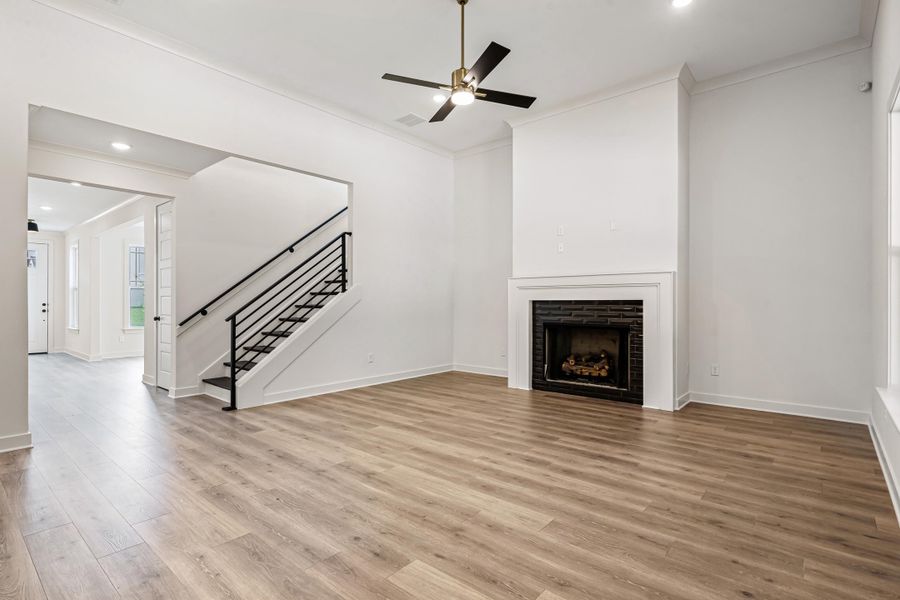 Spacious, unfurnished interior of a new home in Georgetown, Collierville (Image 11).