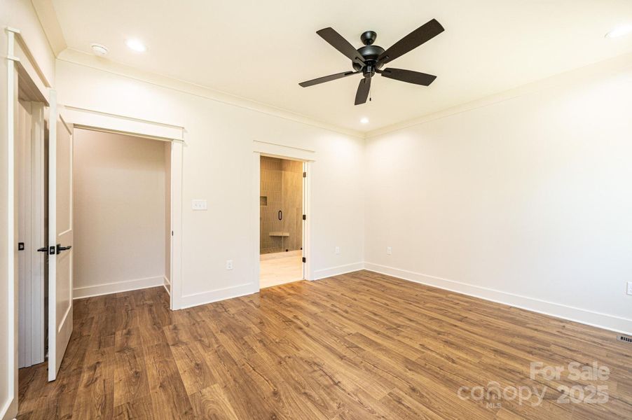 Spacious, unfurnished interior of a new home in , Hickory (Image 19).