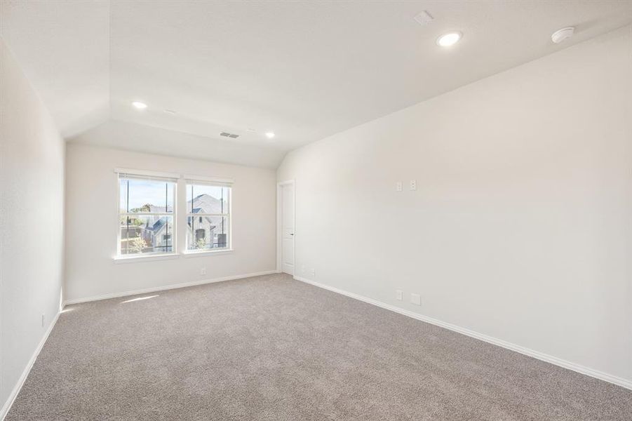 Spacious, unfurnished interior of a new home in Villages of Walnut Grove, Midlothian (Image 35). Spacious, unfurnished interior of a new home in Villages of Walnut Grove, Midlothian (Image 35).