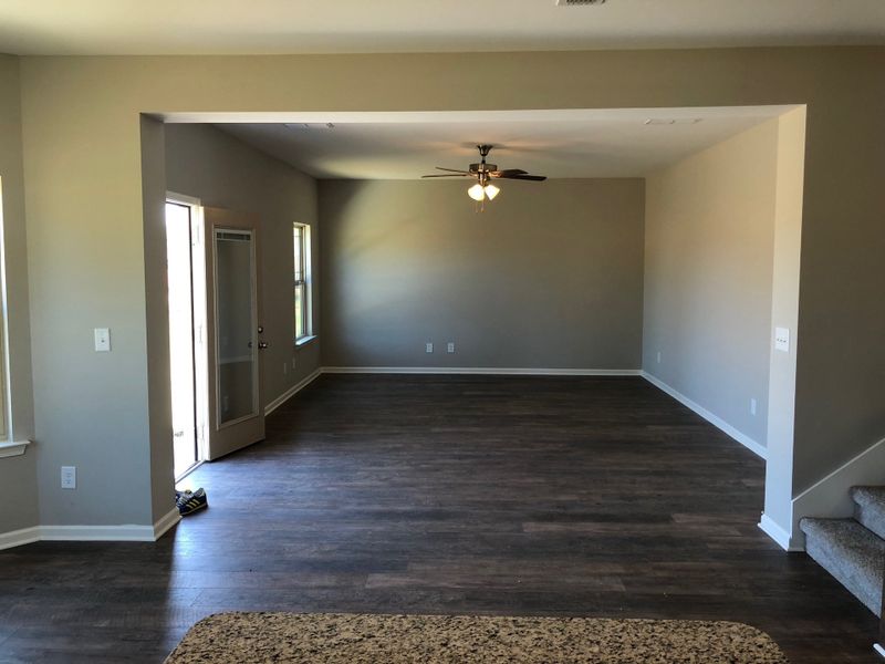 Spacious, unfurnished interior of a new home in Brandon Woods, Spring Hill (Image 5).