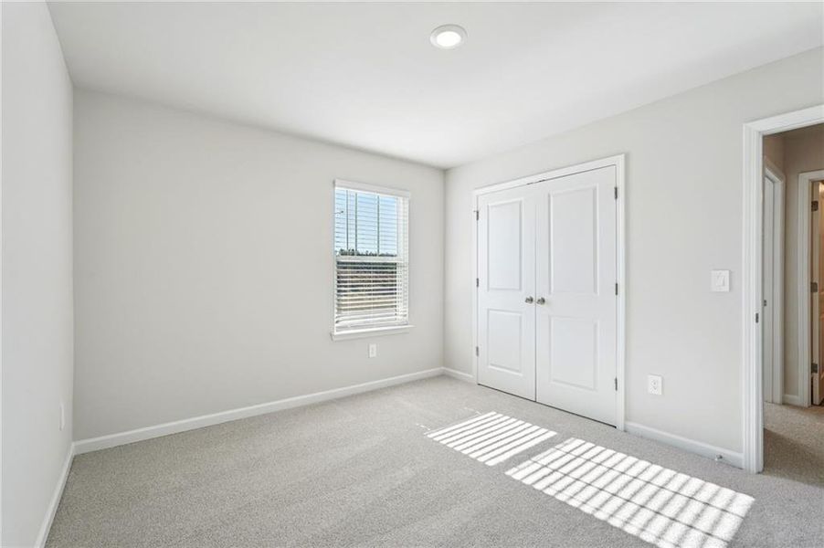 Spacious, unfurnished interior of a new home in Ivey Township, Dallas (Image 40).