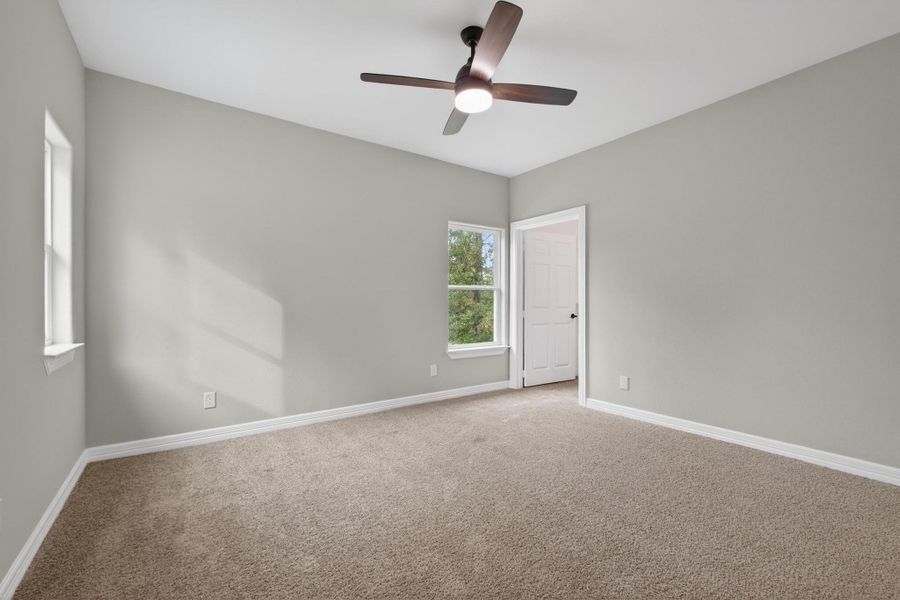Spacious, unfurnished interior of a new home in , Willis (Image 30).