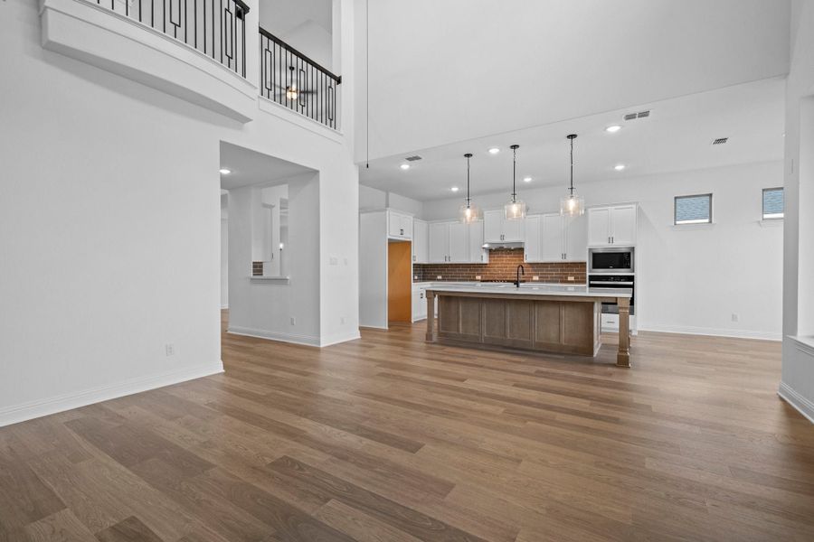 4br New Home in Waxahachie, TX.  - Slide 20