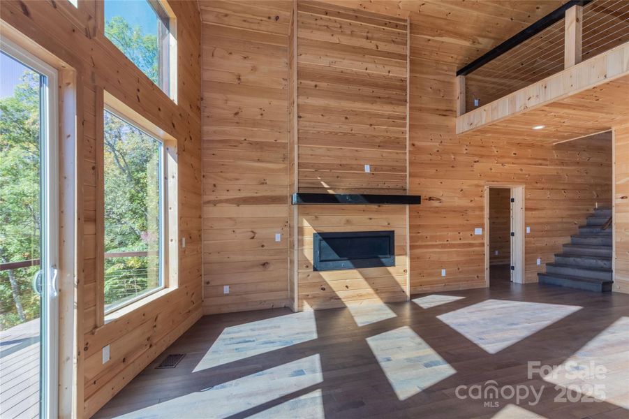 Image 34 of a home in .