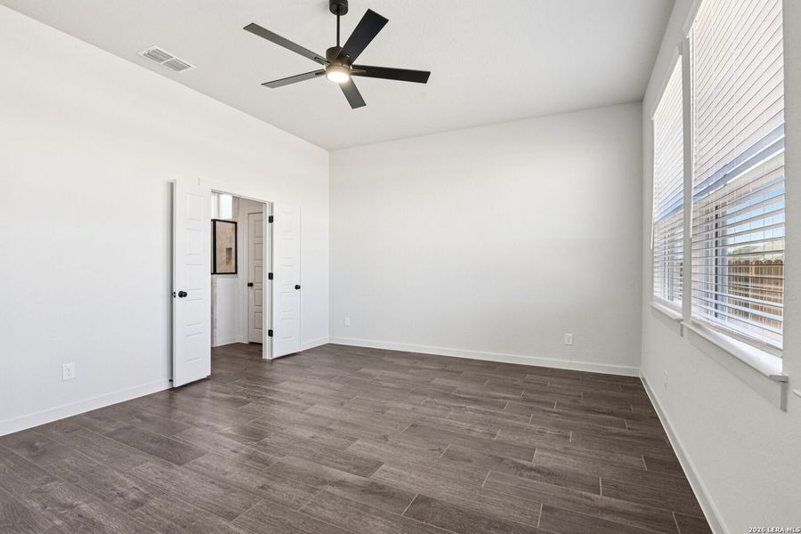 Spacious, unfurnished interior of a new home in Stream Waters, Seguin (Image 18). Spacious, unfurnished interior of a new home in Stream Waters, Seguin (Image 18).