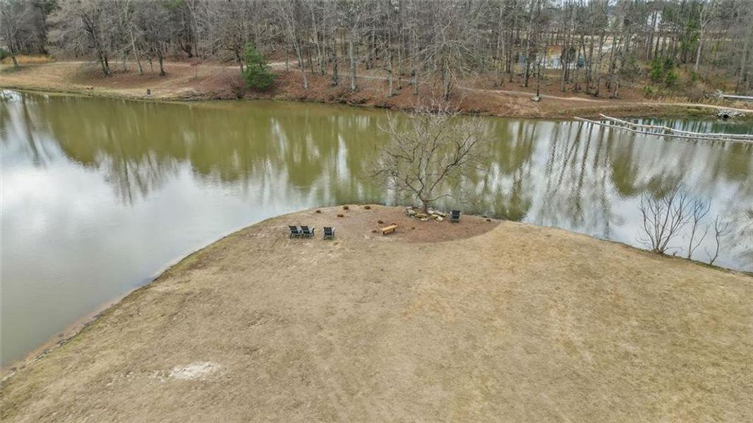 Natural landscape and outdoor views near Twin Lakes in Hoschton (Image 49).