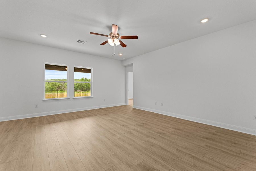 Spacious, unfurnished interior of a new home in Riverview, Georgetown (Image 23). Spacious, unfurnished interior of a new home in Riverview, Georgetown (Image 23).