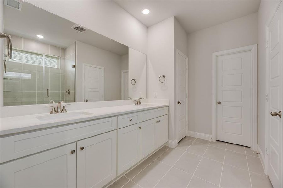 Furnished interior view inside a new home in Arbors at Legacy Hills, Celina (Image 4). Furnished interior view inside a new home in Arbors at Legacy Hills, Celina (Image 4).