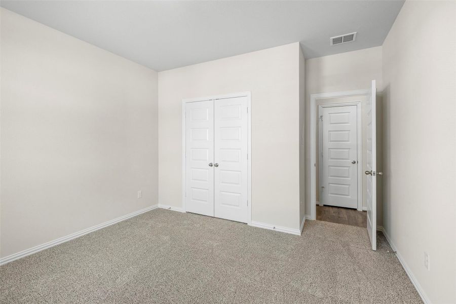 Spacious, unfurnished interior of a new home in Southern Pointe, College Station (Image 22). Spacious, unfurnished interior of a new home in Southern Pointe, College Station (Image 22).
