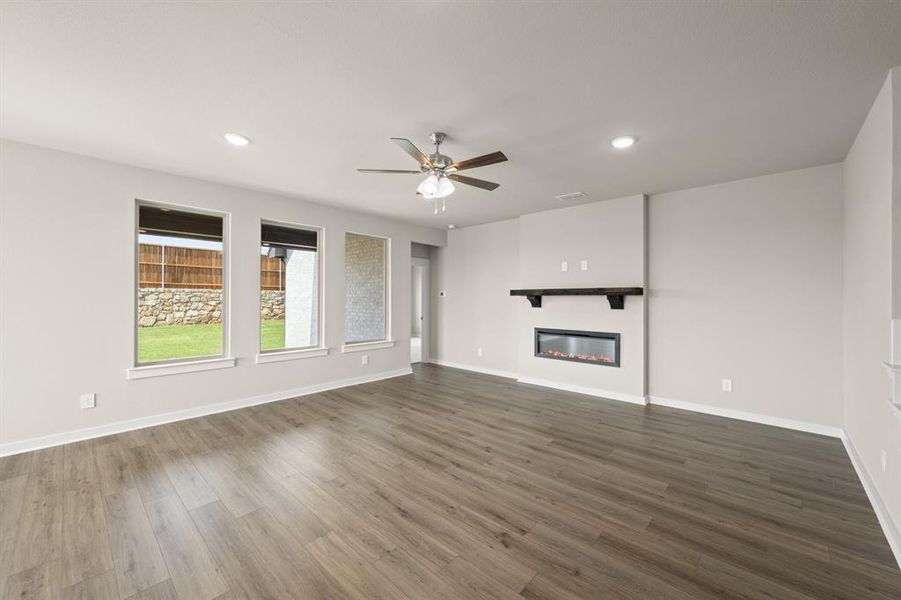 221 Whitetail- Living Room-1