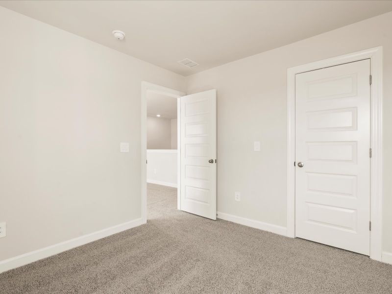 Welcome to the Dakota floorplan at Brayfield Manor - Signature Collection. Welcome to the Dakota floorplan at Brayfield Manor - Signature Collection.