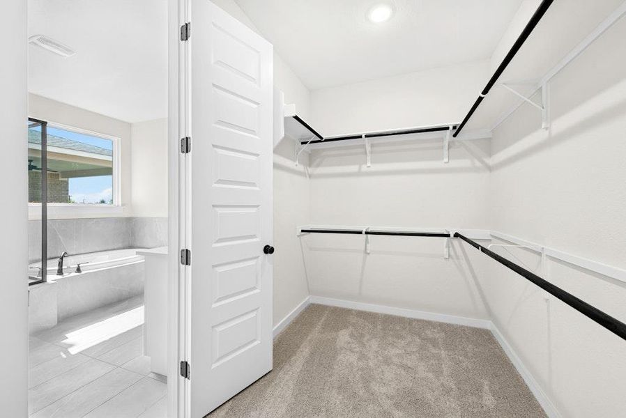 Spacious, unfurnished interior of a new home in University Heights, Round Rock (Image 27). Spacious, unfurnished interior of a new home in University Heights, Round Rock (Image 27).