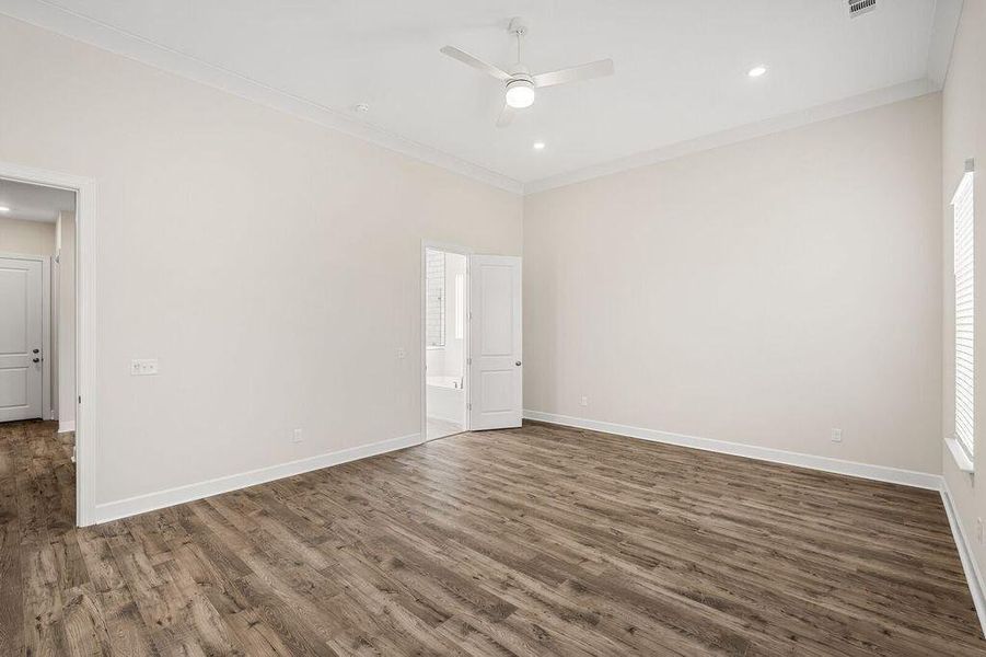 Spacious, unfurnished interior of a new home in Kings River Preserve, Hollywood (Image 14). Spacious, unfurnished interior of a new home in Kings River Preserve, Hollywood (Image 14).