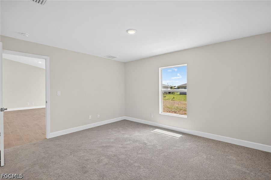 Spacious, unfurnished interior of a new home in Cape Coral, Cape Coral (Image 18). Spacious, unfurnished interior of a new home in Cape Coral, Cape Coral (Image 18).