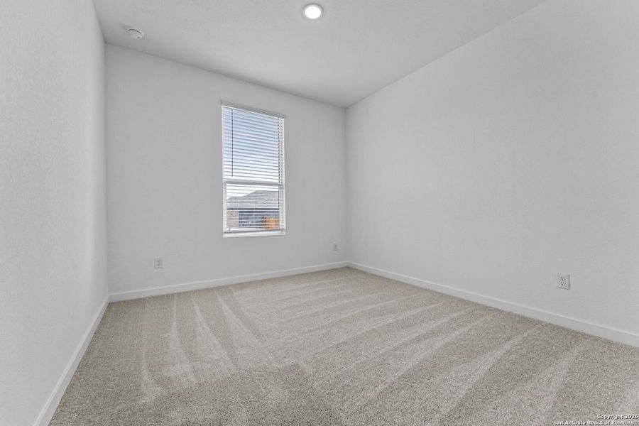 Spacious, unfurnished interior of a new home in , New Braunfels (Image 17).