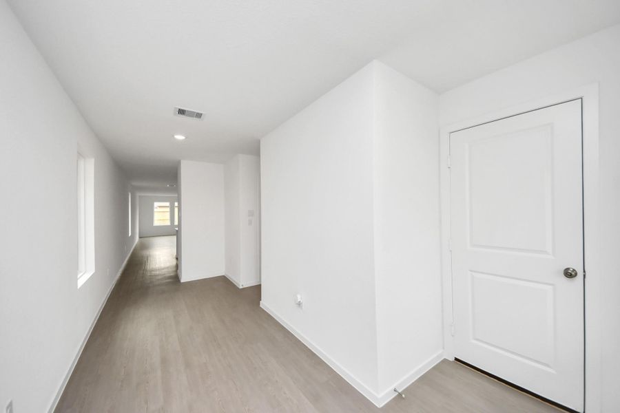 Spacious, unfurnished interior of a new home in Anniston, Katy (Image 25). Spacious, unfurnished interior of a new home in Anniston, Katy (Image 25).