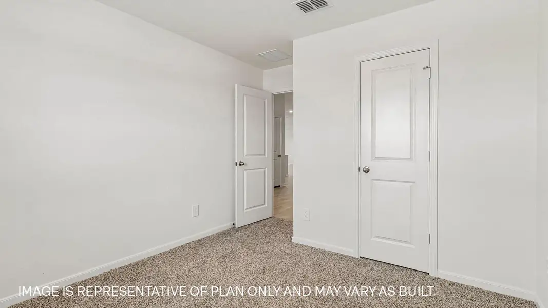 Representative unfurnished interior of a home built from the The Gaven by D.R. Horton in Briarwood, Elgin (Image 26).