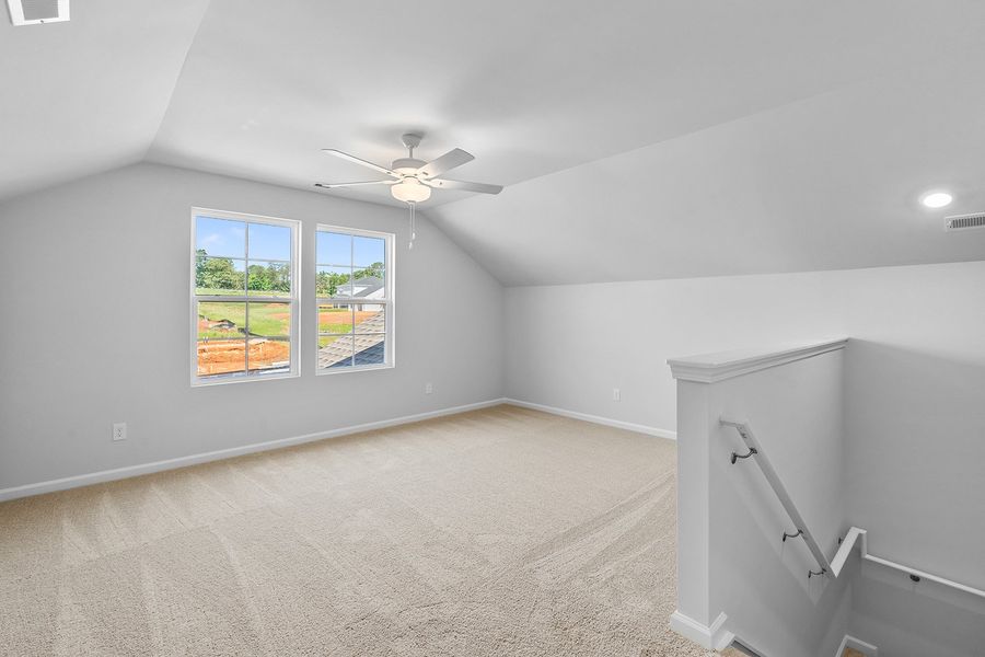 Spacious, unfurnished interior of a new home in Hanes Lake, Winston-Salem (Image 28).