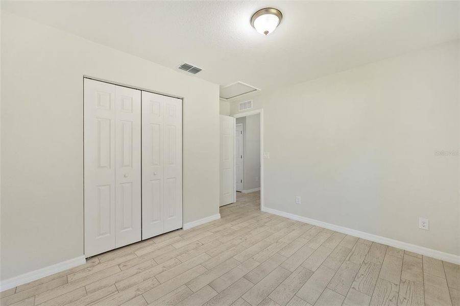 Spacious, unfurnished interior of a new home in , Ocala (Image 27).