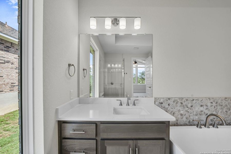 Furnished interior view inside a new home in Arbors at Fair Oaks, Fair Oaks Ranch (Image 6).