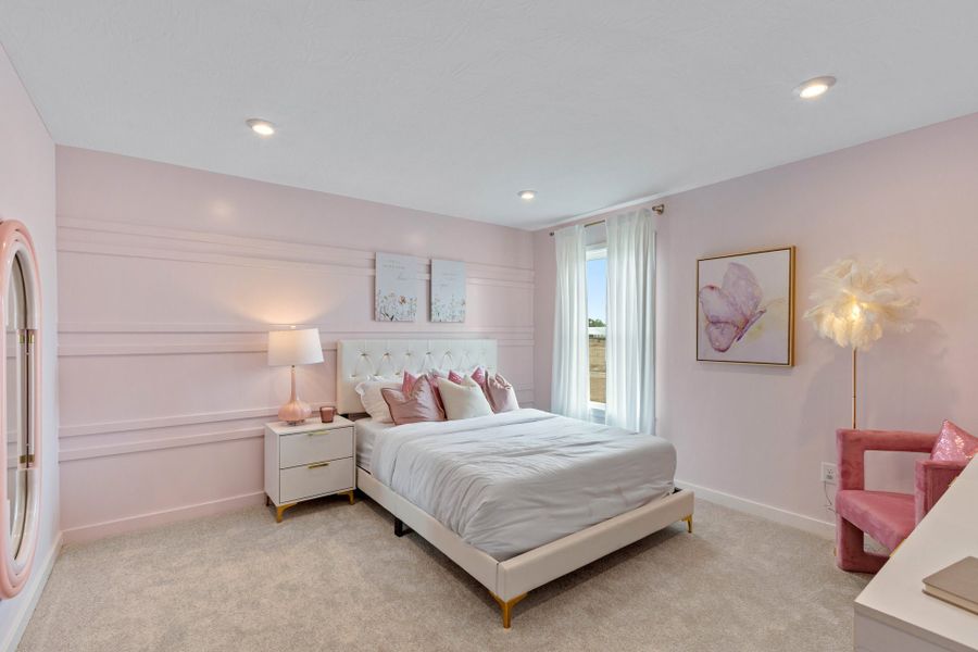 Representative furnished interior of a home built from the Breckenridge by Fischer Homes in Sage Woods, Dallas (Image 28).
