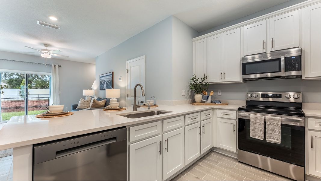 Emerald Isles Mia Kitchen 2of8 F1