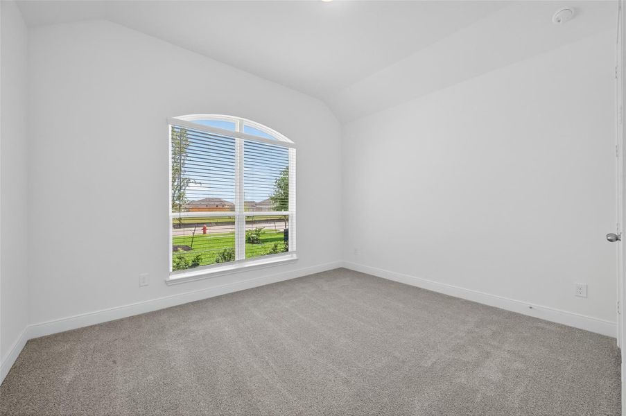 Spacious, unfurnished interior of a new home in Lago Mar, Texas City (Image 32). Spacious, unfurnished interior of a new home in Lago Mar, Texas City (Image 32).