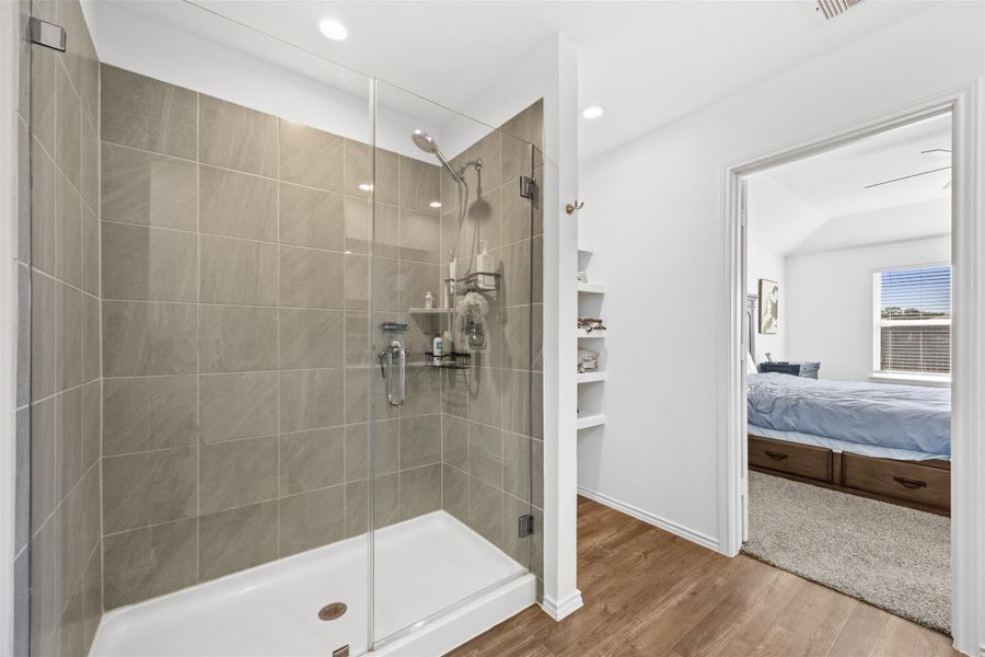 Furnished interior view inside a new home in Summerwood Trails, Willis (Image 15). Furnished interior view inside a new home in Summerwood Trails, Willis (Image 15).