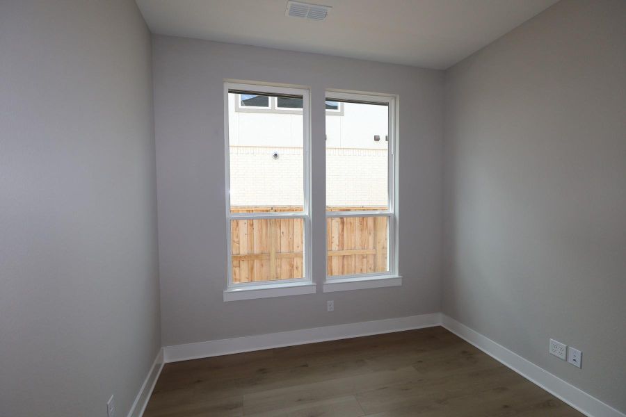 Spacious, unfurnished interior of a new home in Dunham Pointe, Cypress (Image 20).